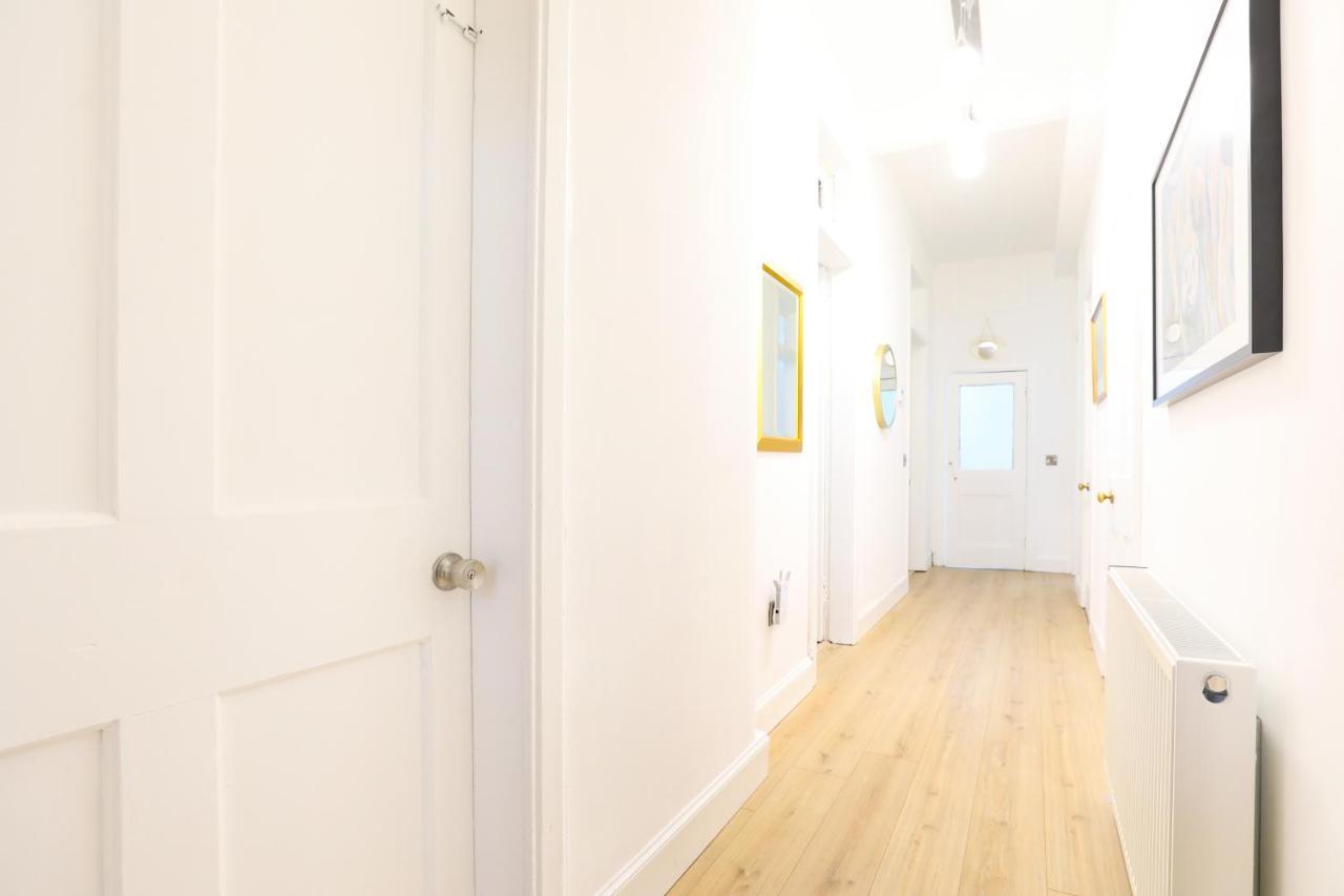 Stunning Modern 3 Bedroom Apartment Edinburgh Exterior photo