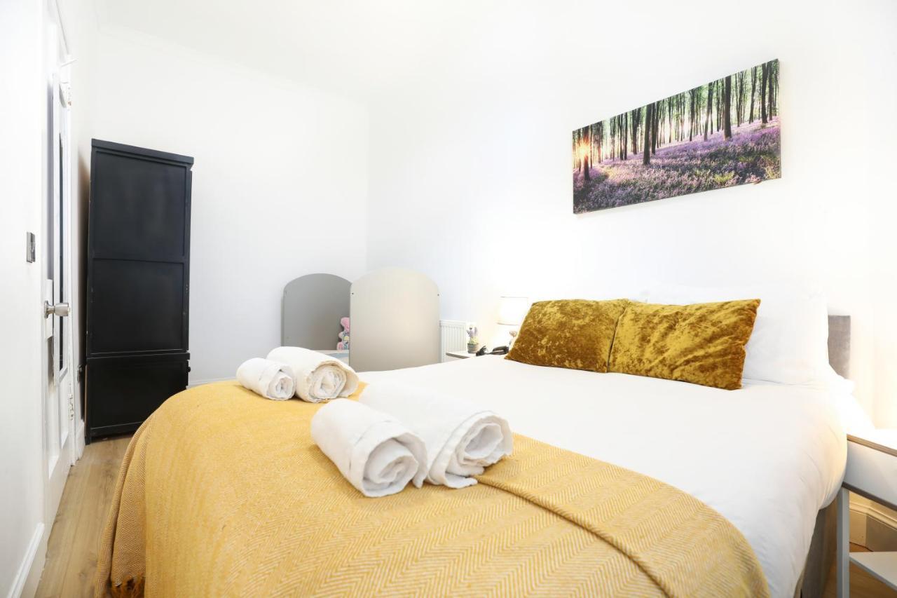 Stunning Modern 3 Bedroom Apartment Edinburgh Exterior photo